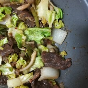 野菜たっぷり！牛ハラミの炒め物